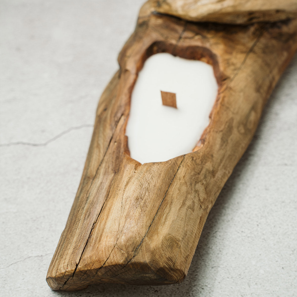 Diakosmitiko me ksilo elias kai keri sogias