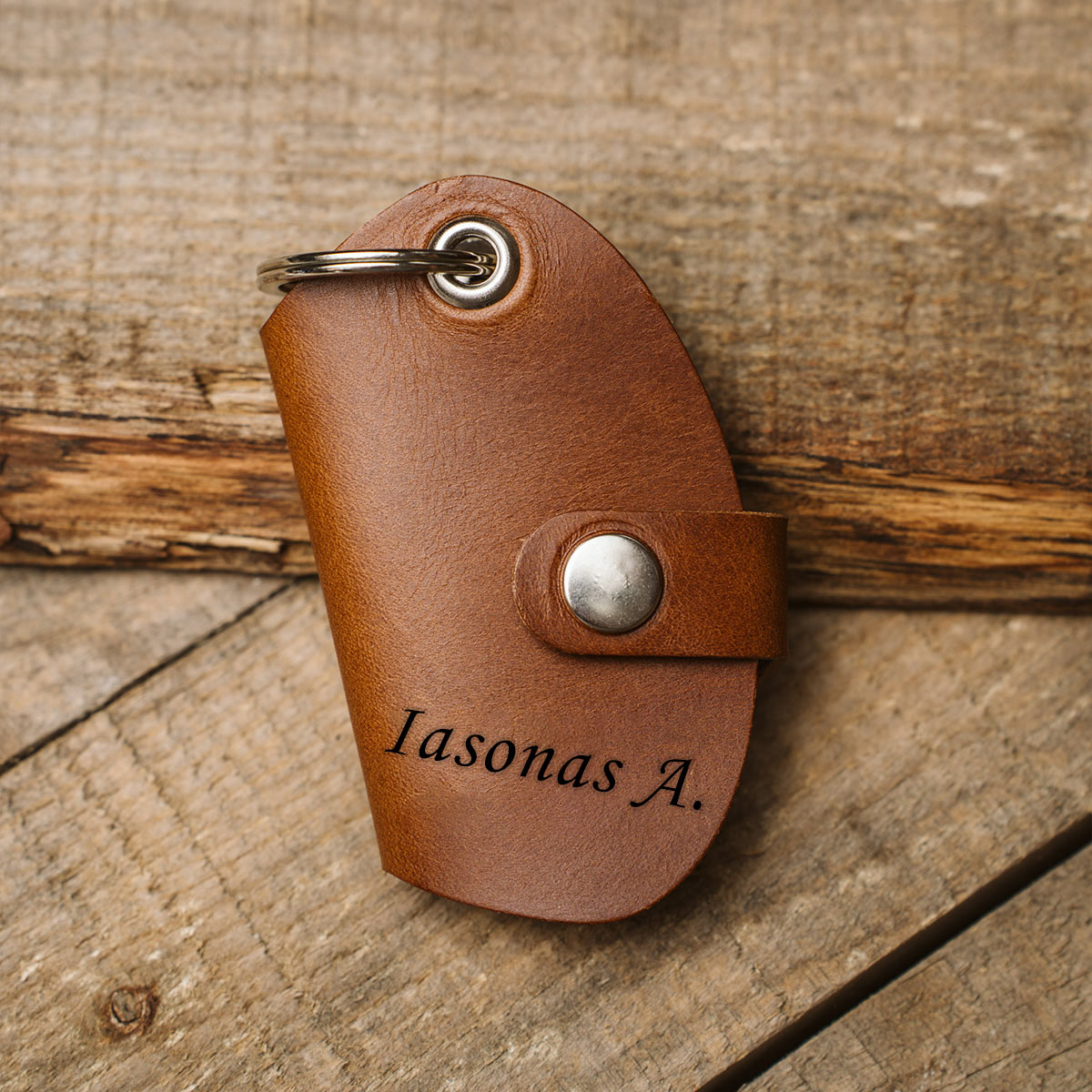 δερματινη κλειδοθηκη με χαραξη